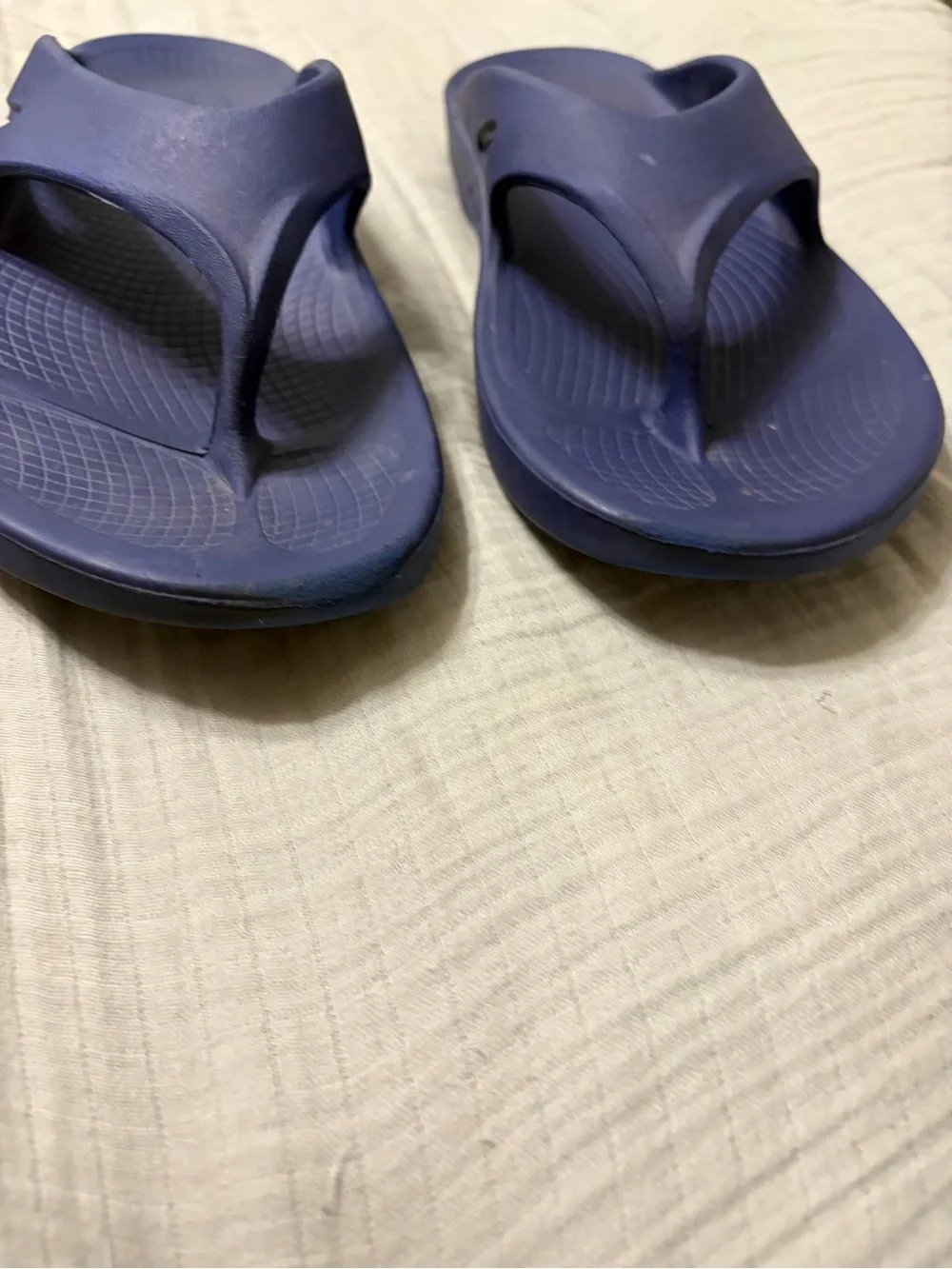 OOFOS Deep Navy Recovery Flip Sandal Mens EU 46 M13 L15
